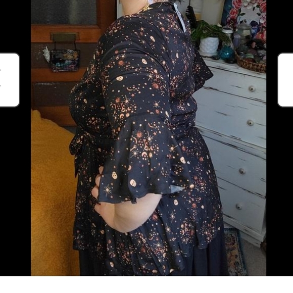 Torrid 2x Babydoll Challis Surplice Tie-Front Top Skull - Picture 3 of 6